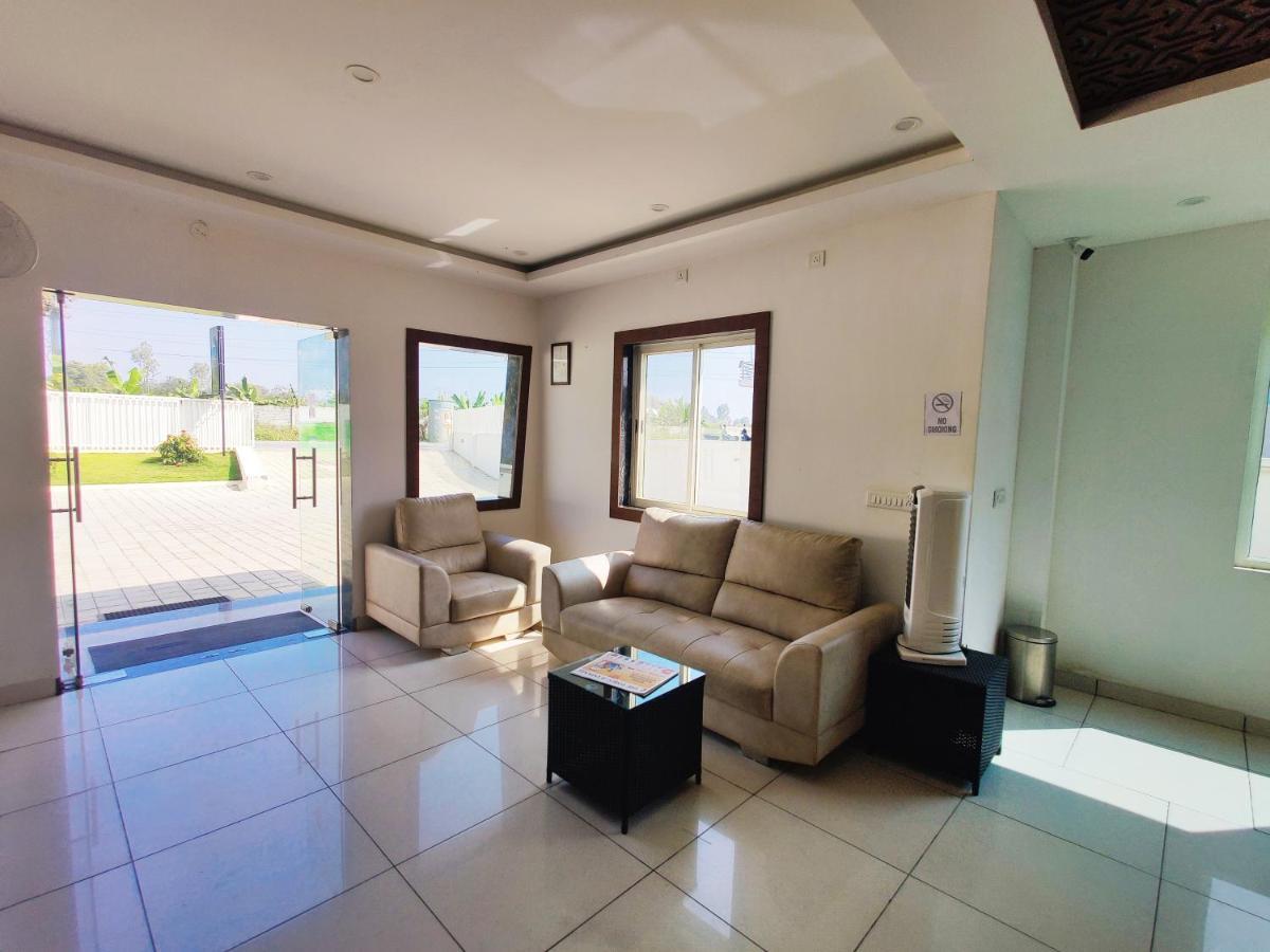 Hotel Airport City Dod Jala المظهر الخارجي الصورة